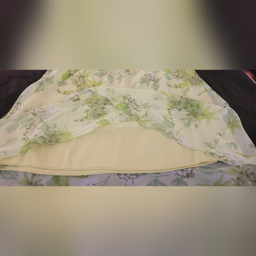 Dressbarn Green Top And Skirt - Picture 5 of 14